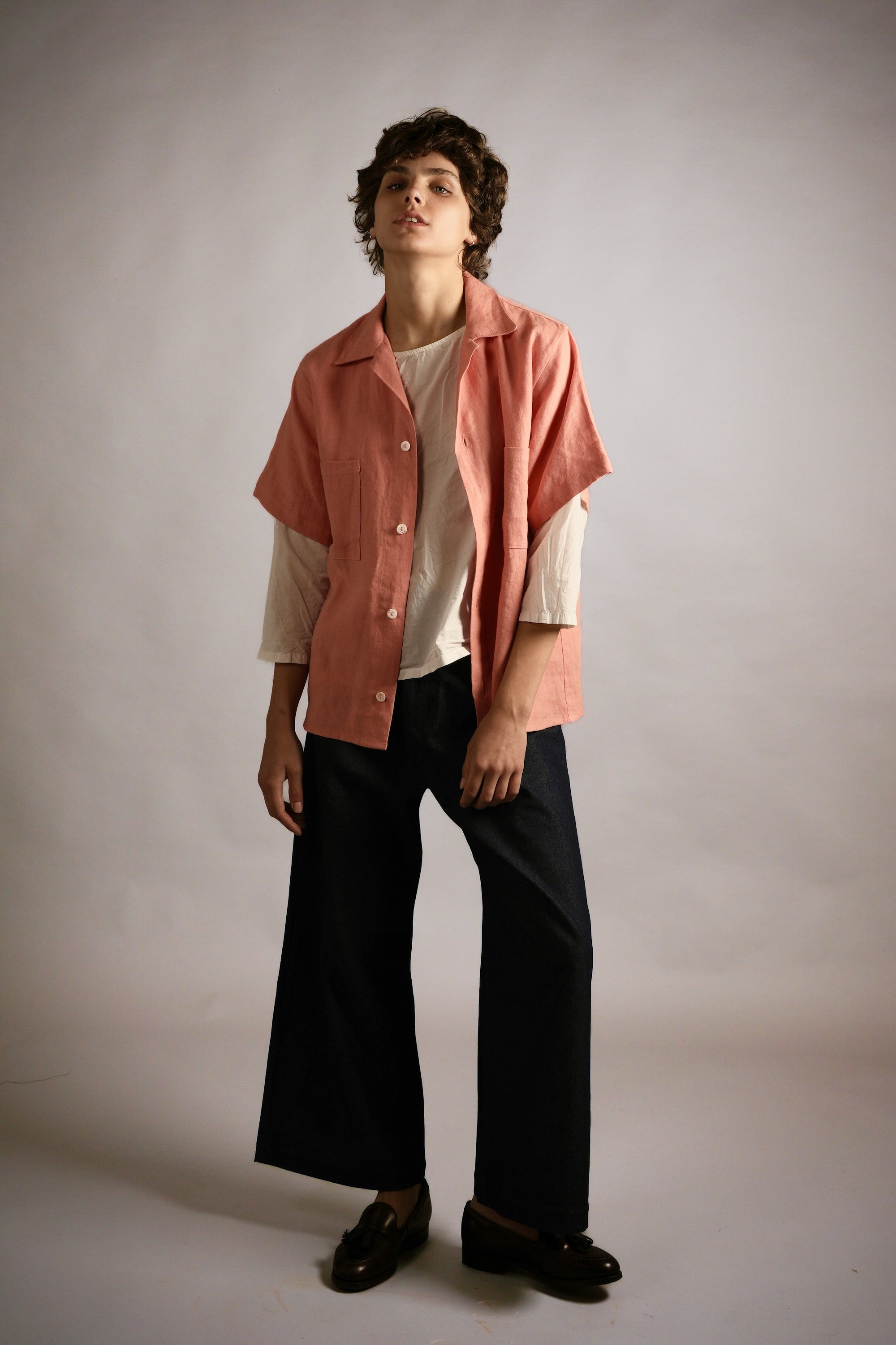 Els is 5'11", a size 8 and wears a Medium shirt