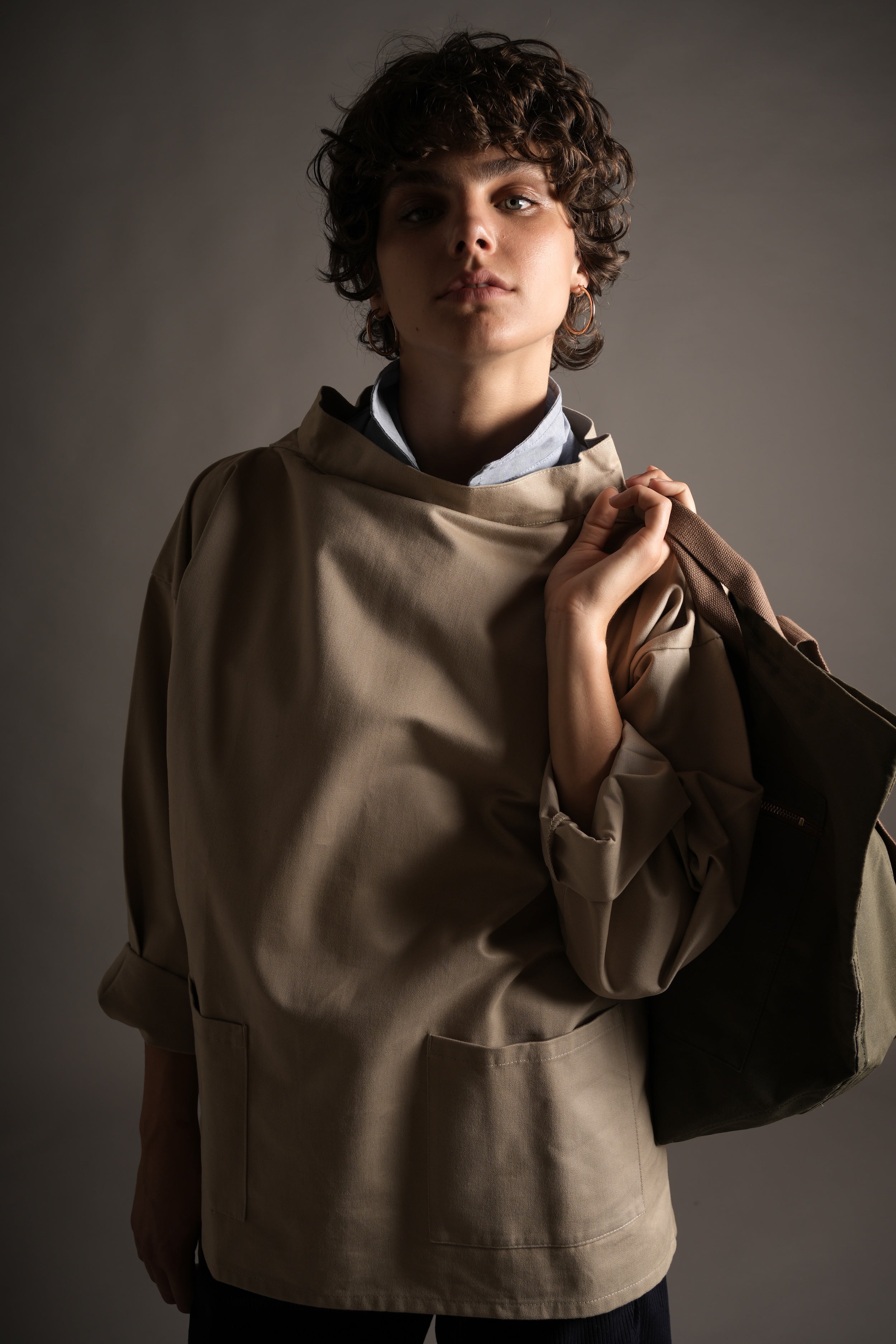 Els is 5'10" a size 8 and wears a Small slop