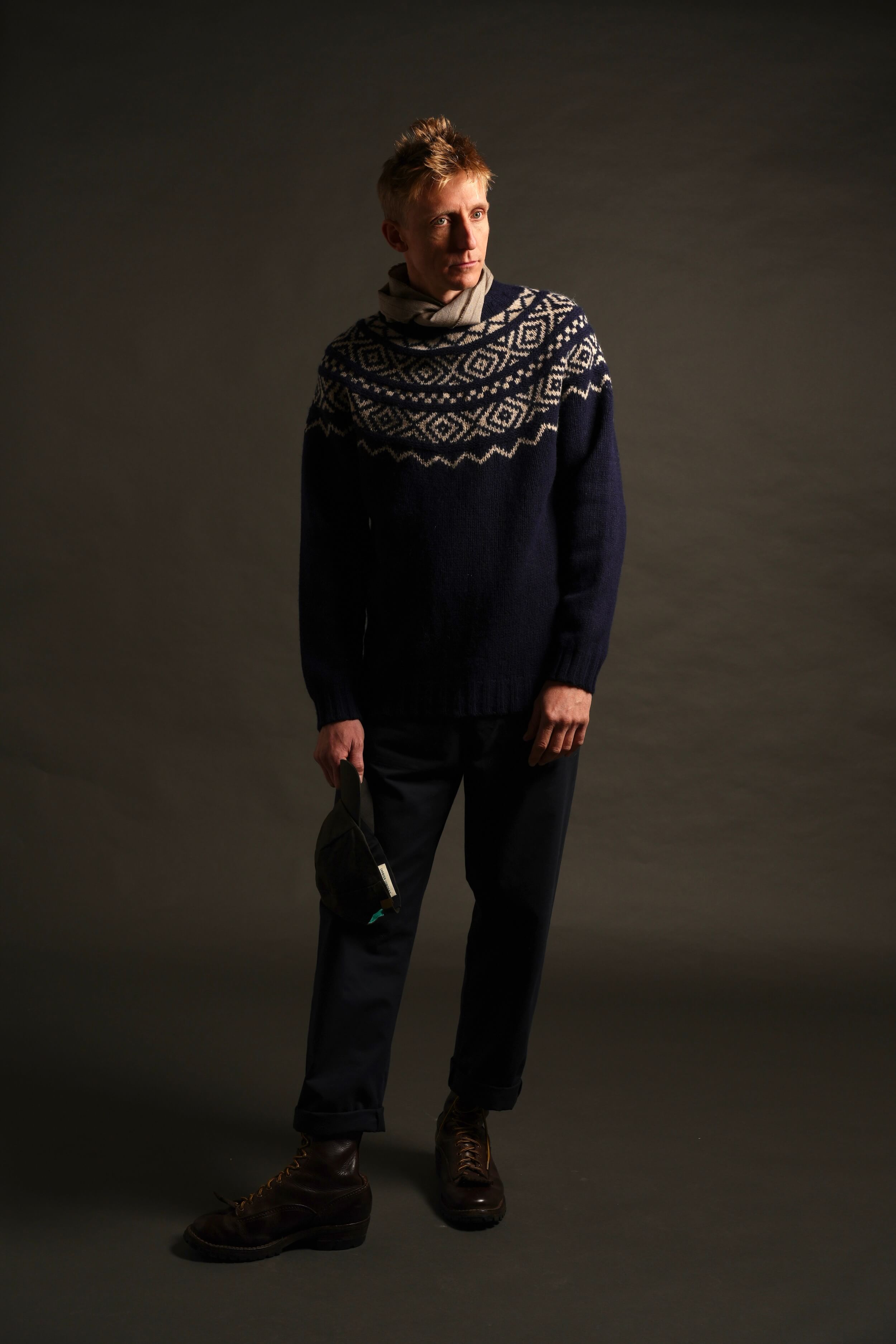 Tommy Wears Carrier Company Chunky Wide Yoke In Navy & Cream