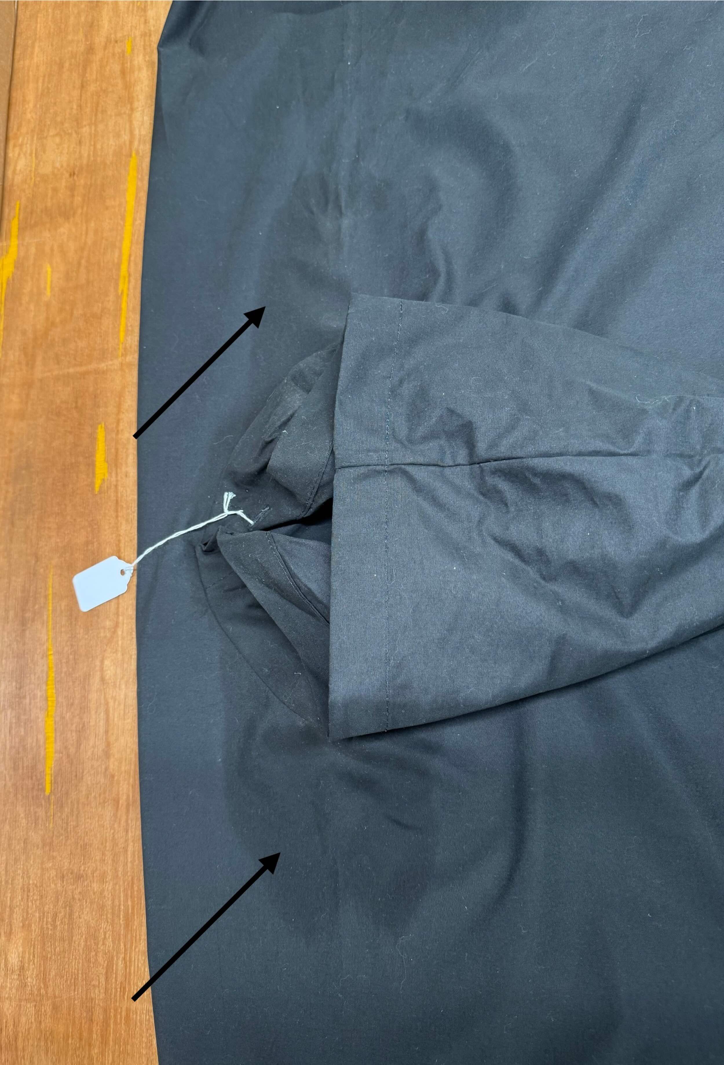 Carrier Company Rain Cape unlined in Black