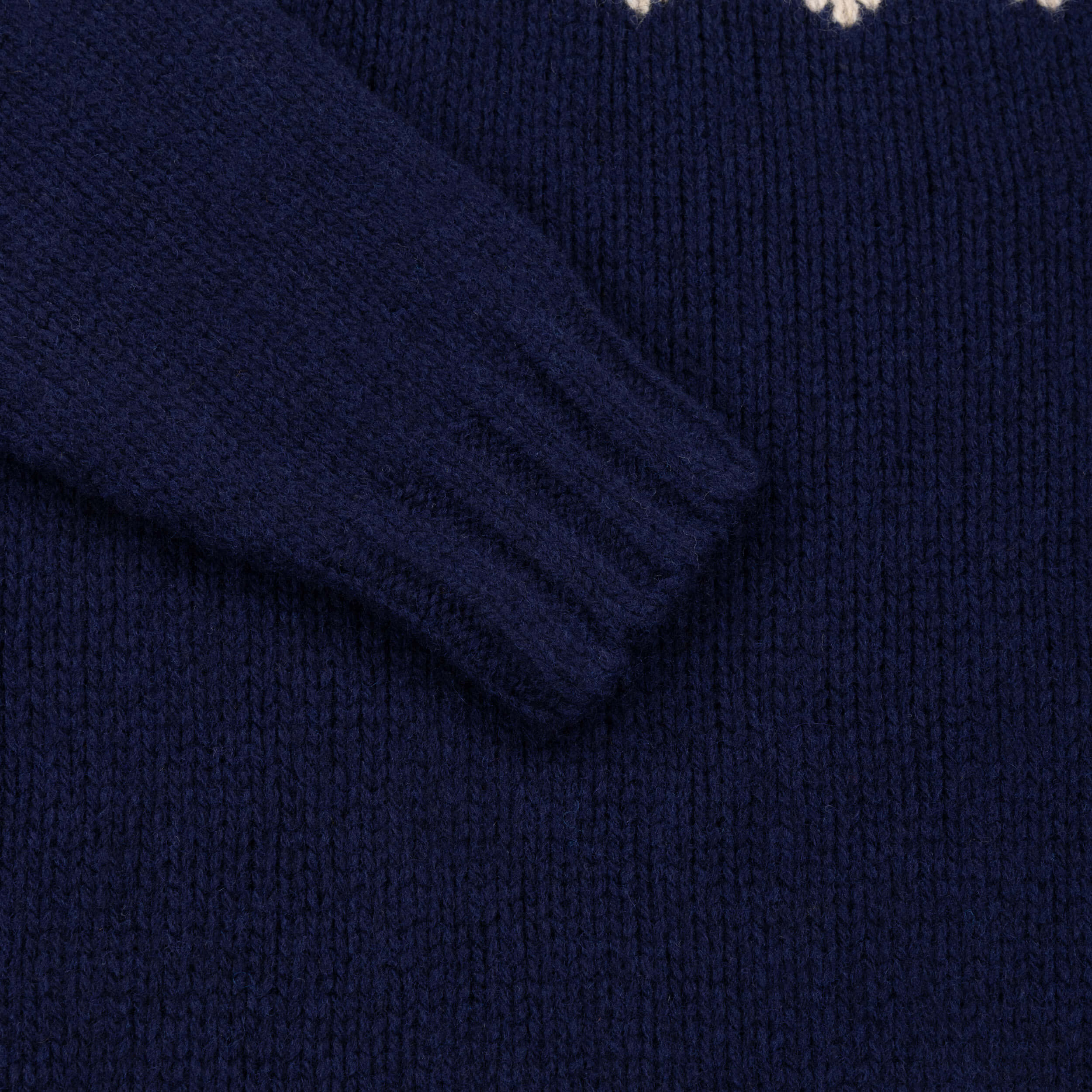 Carrier Company Chunky Wide Yoke In Navy & Cream