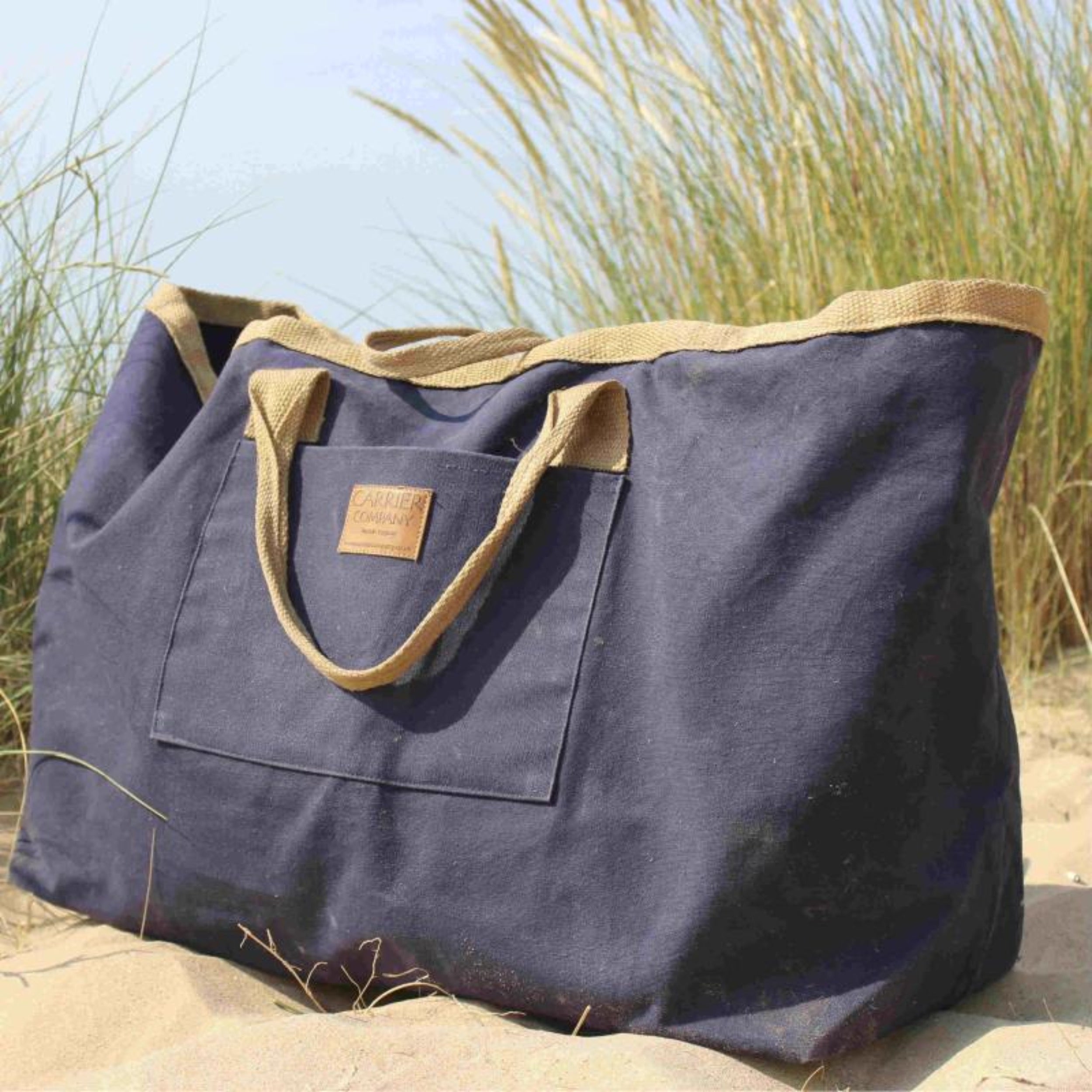 Carrier Company Big Boot Bag in Navy